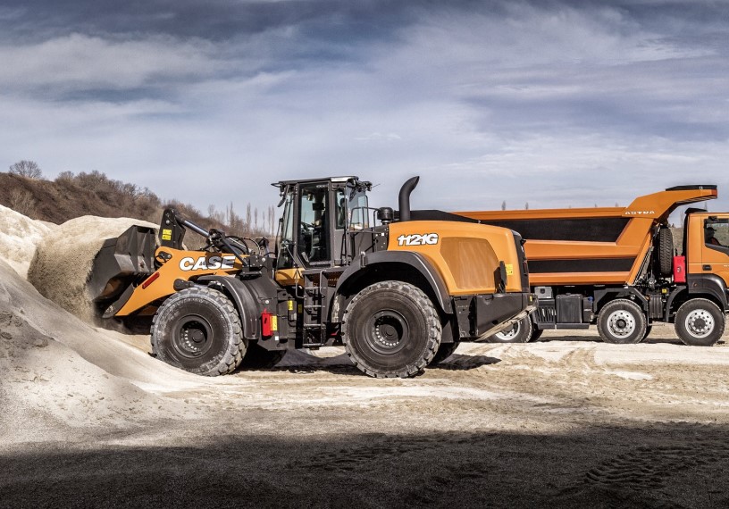 1121G Lastikli Yükleyici